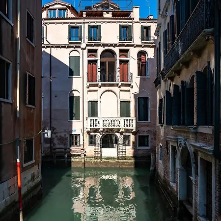 Corte Rubbi 5 Deluxe Studio-apartment *